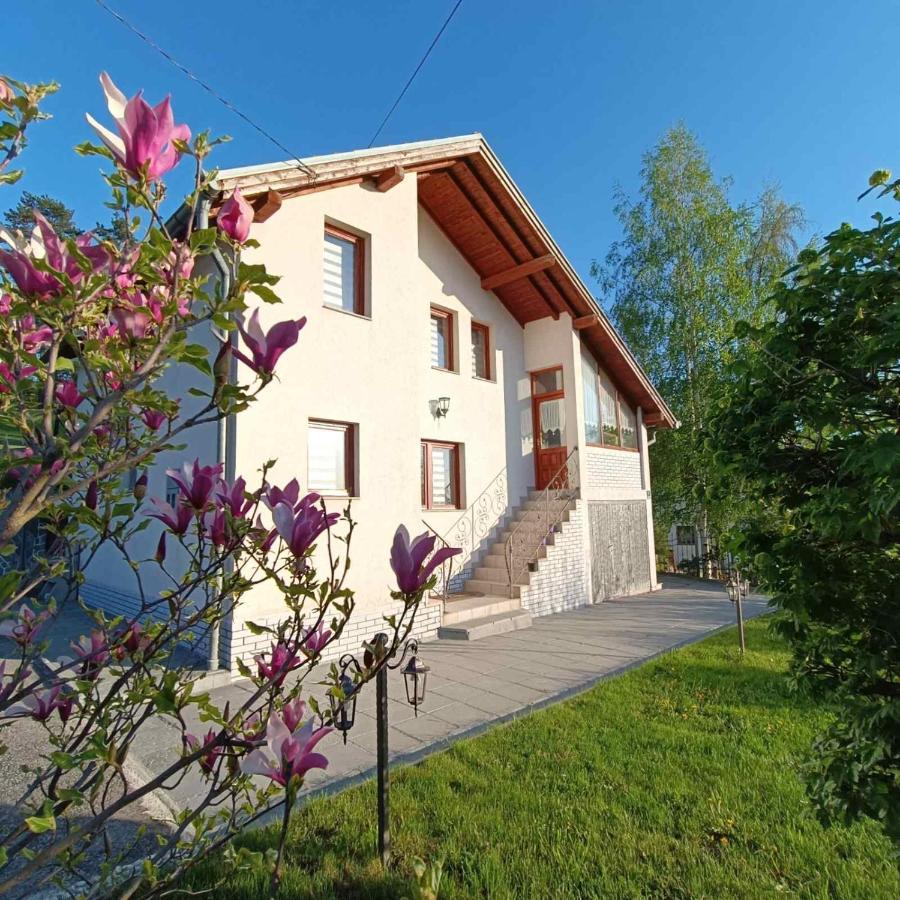 Holiday Home Green Sarajevo Eksteriør bilde